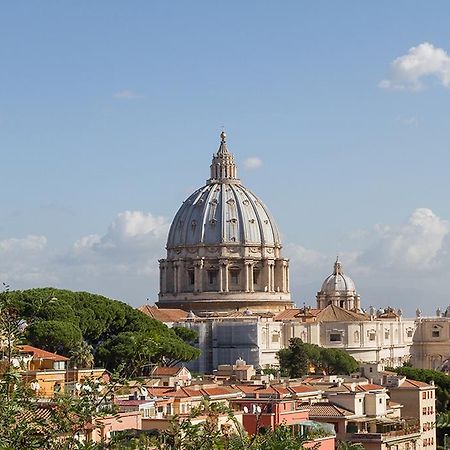 B&B Ai 2 Papi Rome Bagian luar foto